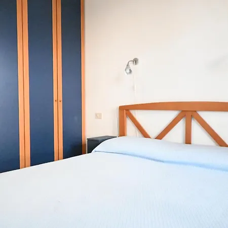 Se186 - Senigallia, Bilocale Con Cortile E Posto Auto 세니갈리아