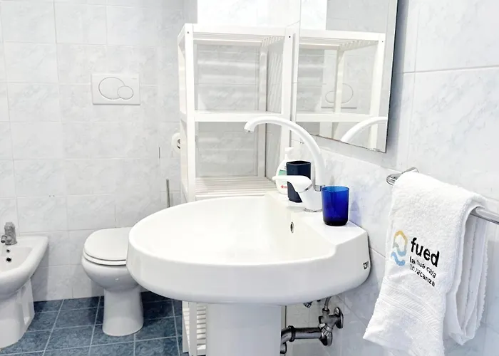 Se186 - Senigallia, Bilocale Con Cortile E Posto Auto * Senigallia