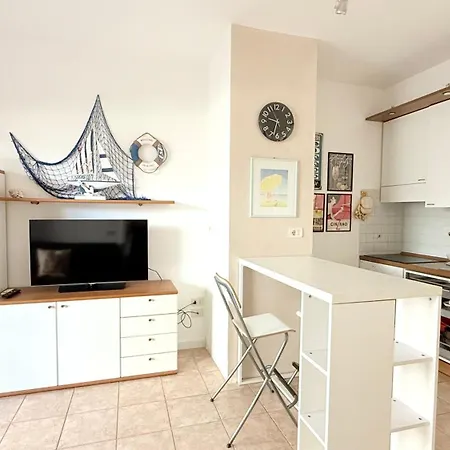 Se186 - Senigallia, Bilocale Con Cortile E Posto Auto Apartment *