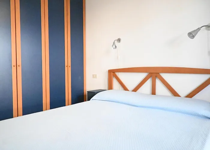 Se186 - Senigallia, Bilocale Con Cortile E Posto Auto 세니갈리아